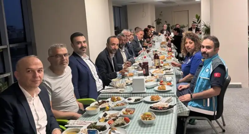 Sönmez Iftarı Personelle Yaptı