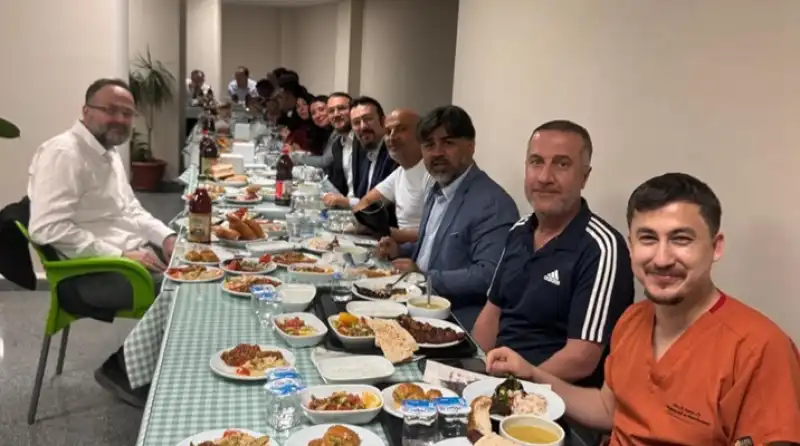 Sönmez Iftarı Personelle Yaptı