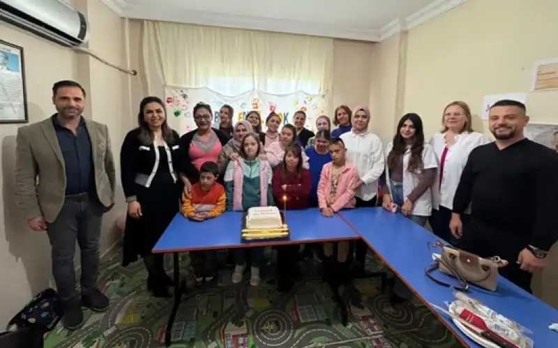 Farklılıklar Zenginliğimiz Yürekten Seven Kromozom Sormaz! 