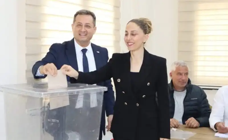Hüseyin Kimyonoğlu Güven Tazeledi