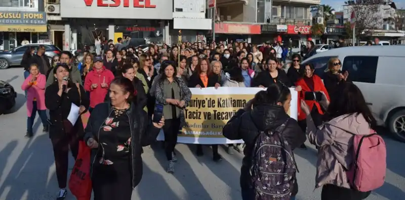 Samandağlı Kadınlar Suriye'de 'Barış' İçin Alanlara İndi 