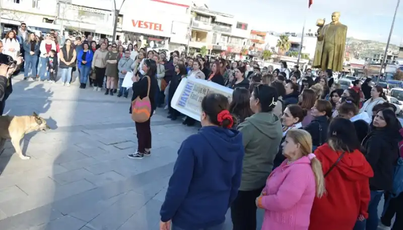 Samandağlı Kadınlar Suriye'de 'Barış' İçin Alanlara İndi 