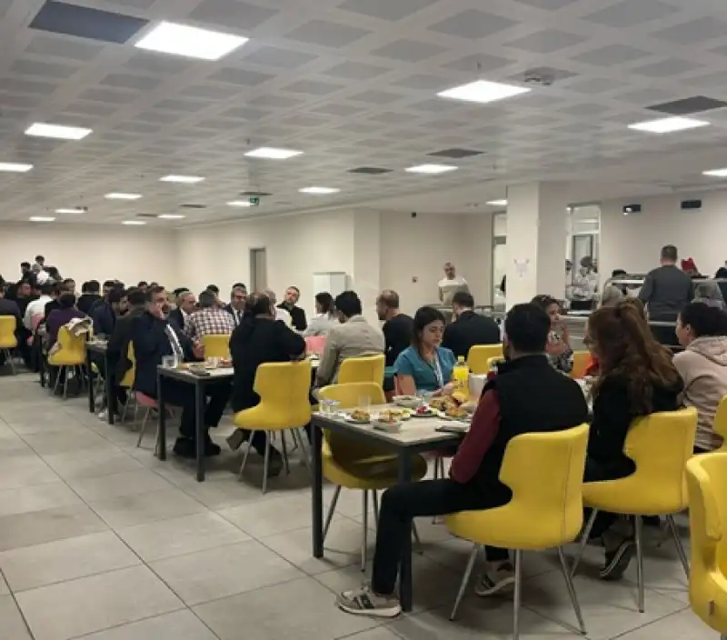Sağlık Çalışanları Ile İftar Programında Buluştu