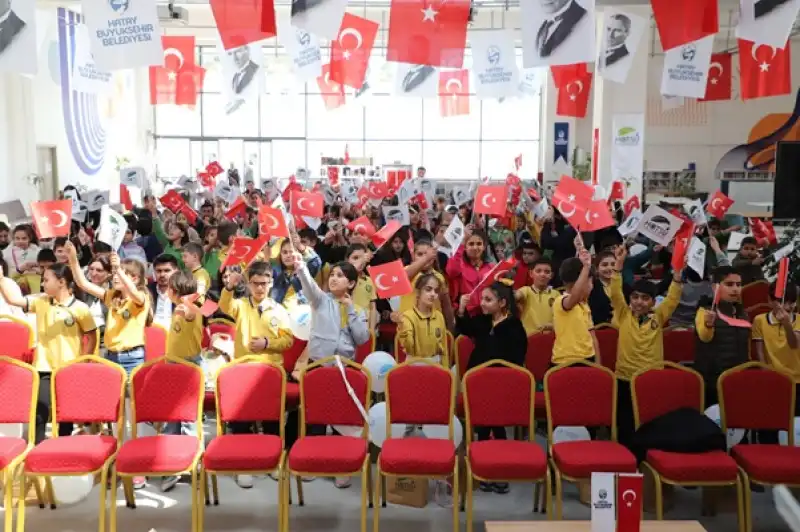 “Hayat Ve Su” Tuvaller üzerinde Sanata Yansıtıldı