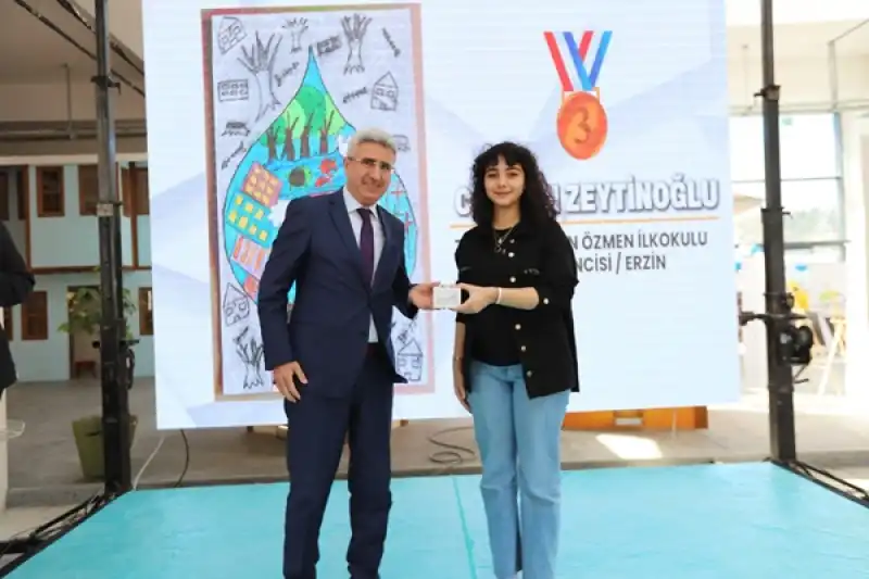 “Hayat Ve Su” Tuvaller üzerinde Sanata Yansıtıldı