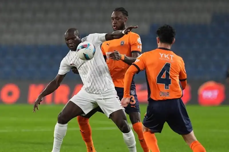 Aboubakar Sezon Sonu Açıklanacak!