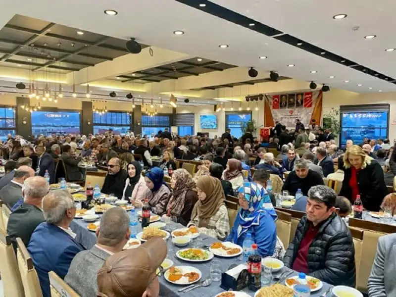 Metin Taşçı, MHP'lileri İftarda Bir Araya Getirdi