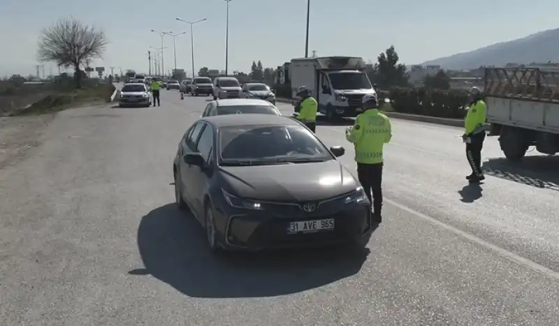 Hatay'da Ramazan Bayramı öncesi Dron Destekli Trafik Denetimleri Yapıldı