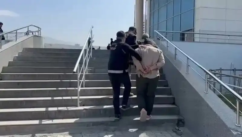 Hatay’da Aranan Şahıslar Yakalandı