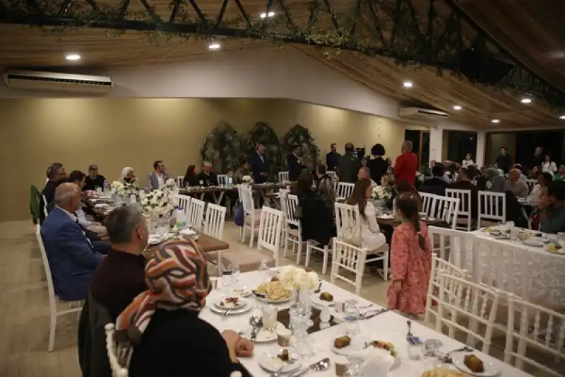 Antakya Medeniyetler Korosu üyeleri Iftarda Bir Araya Geldi