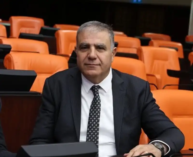 Güzelmansur: Koltuk Vatandaşın Ekmeğinden Daha Mı Değerli?