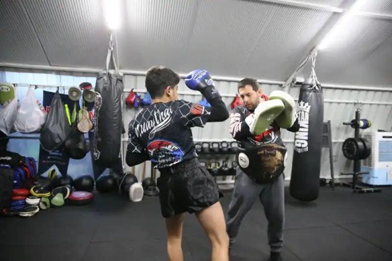 Depremde Yitirdiği Sporcuların Acısını, Gençleri şampiyonalara Hazırlayarak Hafifletiyor