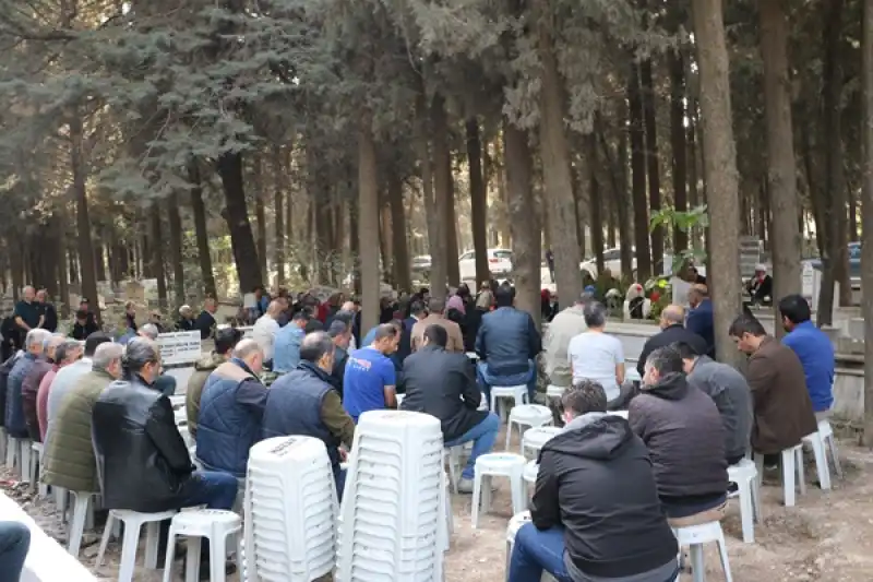 Usta Gazeteci Sinan Seyfittinoğlu, Vefatının 40. Gününde Dualarla Anıldı