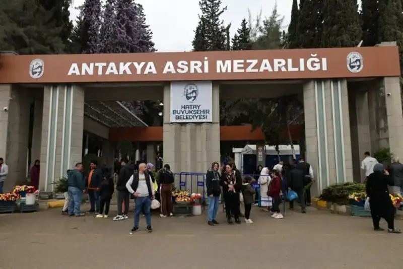 HBB’den Mezarlık Ziyaretlerine özel Hizmet