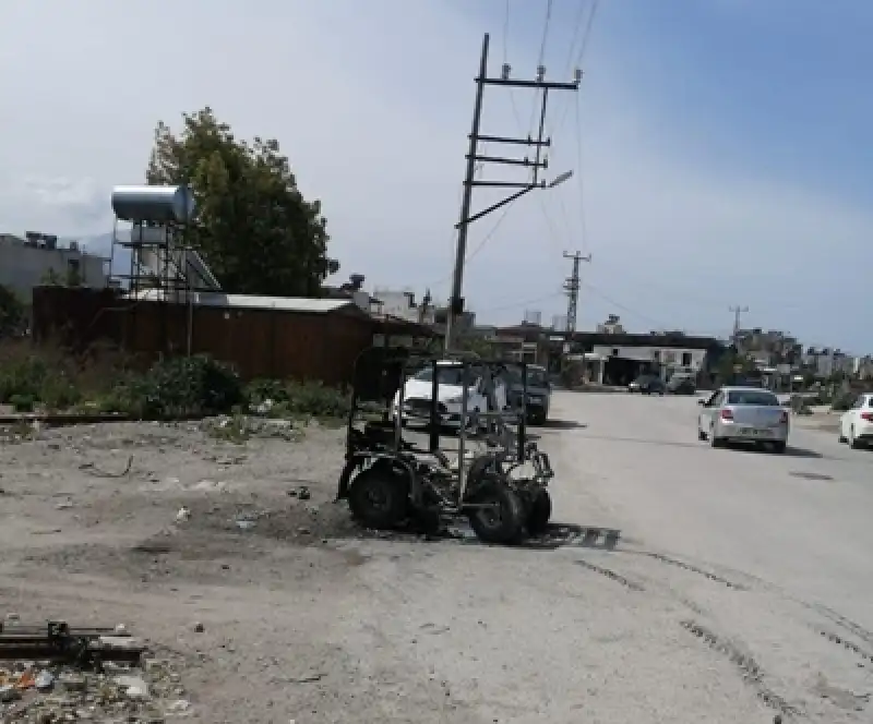 Hatay Samandağ'da Park Halindeki ATV'de çıkan Yangın Söndürüldü