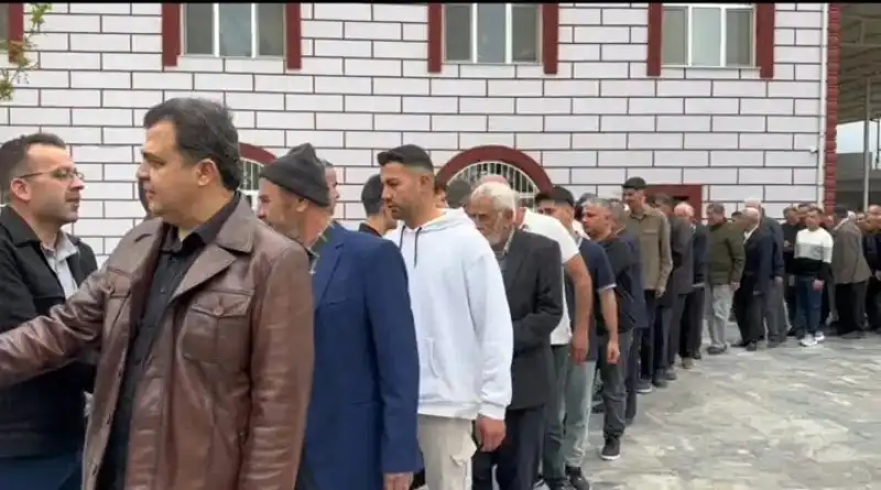 Hassa’da Bayramlaşma Geleneği Devam Ediyor