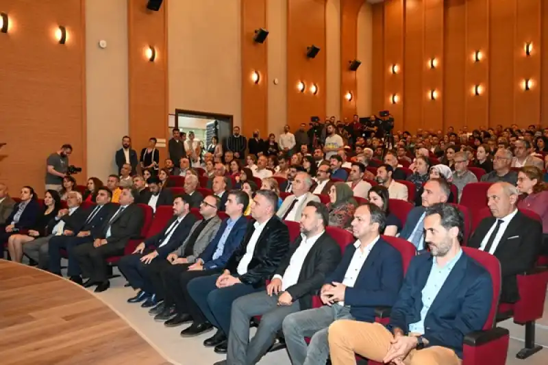Rektör Eren, Akademik Ve Idari Personel Ile Bayramlaştı