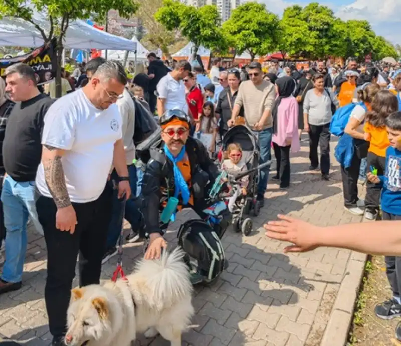 Portakal Çiçeği Karnavalında Renkli Gösterileriyle Göz Doldurdu