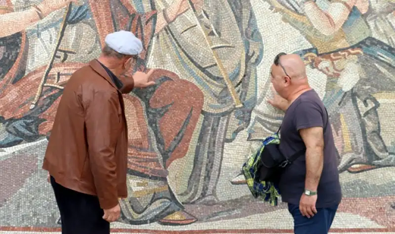 Bostancı Kardeşlerden Kültür Ve Sanat Çarşısı’na Kalıcı Mozaik Eser