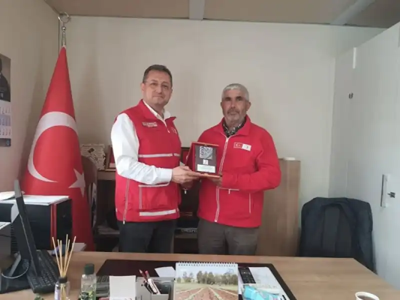 Başkan Kimyonoğlu’ndan Gönüllü Destekçiye Teşekkür