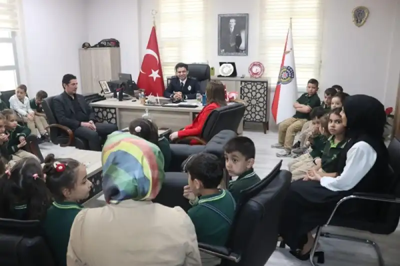Belen’de öğrencilerden İlçe Emniyet Müdürlüğüne Ziyaret