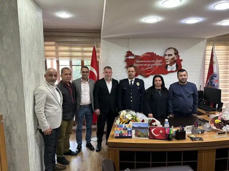 İskenderun Gazeteciler Cemiyeti'nden Arsuz Emniyet Müdürlüğü'ne Polis Haftası Ziyareti