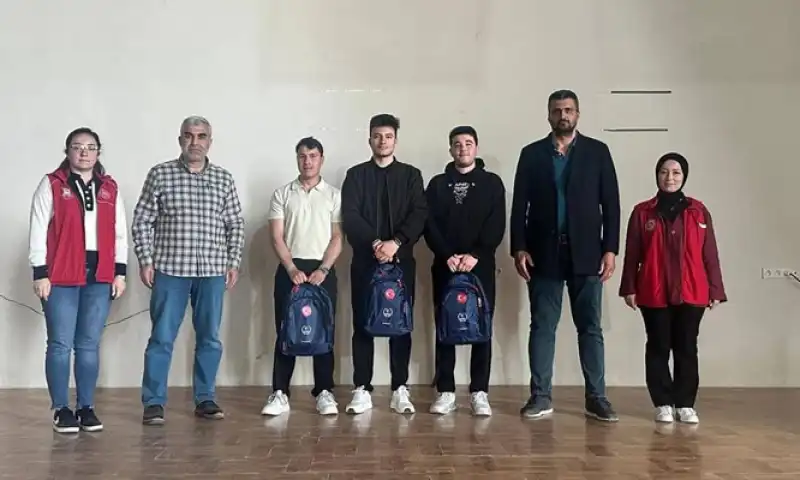 10. Gençler Arası Bilgi Yarışmasına 'Havaciva' Grubu Damga Vurdu!