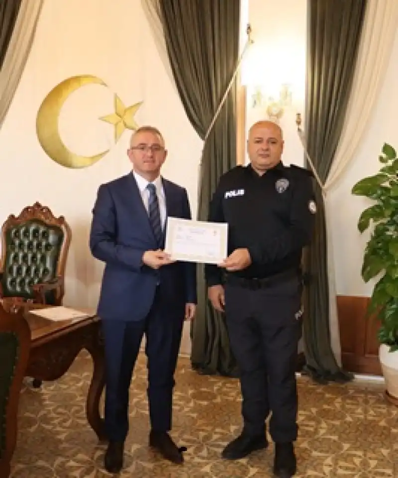 İskenderun'da Emniyet Ve Jandarma Mensuplarına Başarı Belgesi 