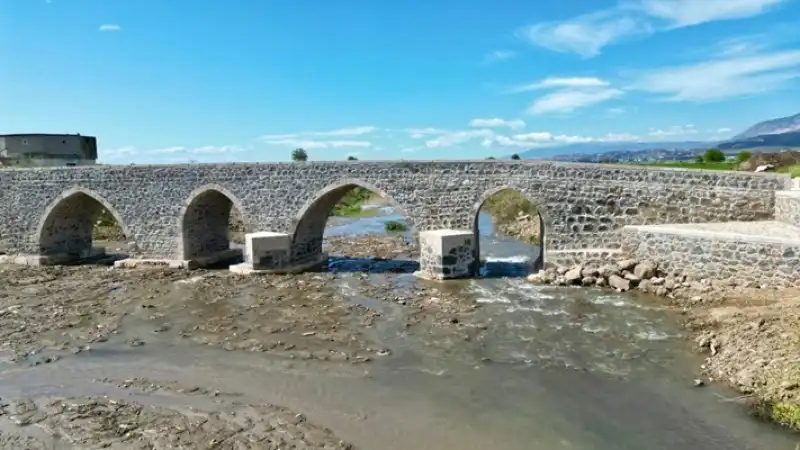 Tarihi Danaahmetli Köprüsü Tamamlandı