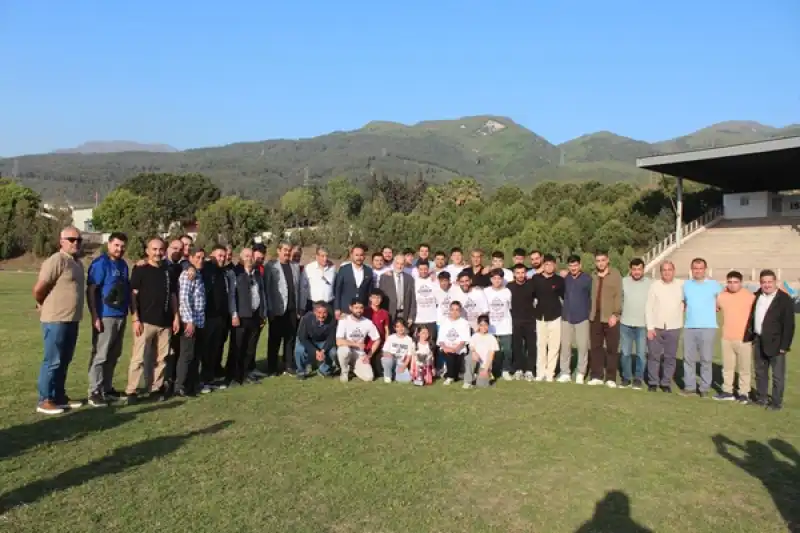 Hatay Süper Lige Çıkan Azganlıkspor’da Kupa Sevinci