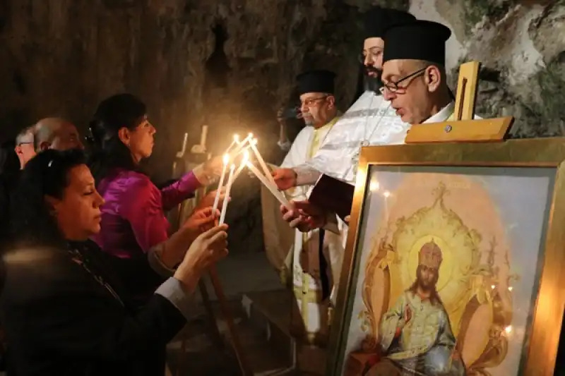 Hatay Antakya'da St. Pierre Kilisesi'nde Paskalya Ayini Düzenlendi