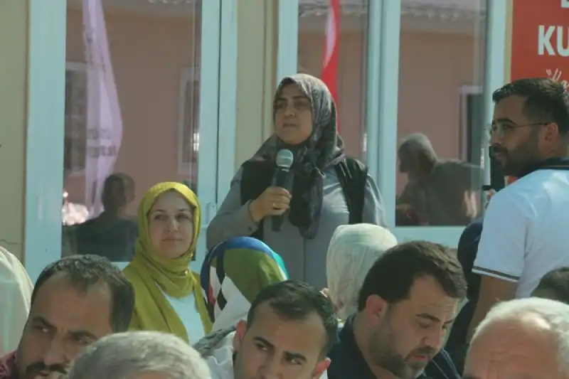 Altınözü Belediye Başkanı Rıfat Sarı, Vatandaşlarla Bir Araya Geldi 