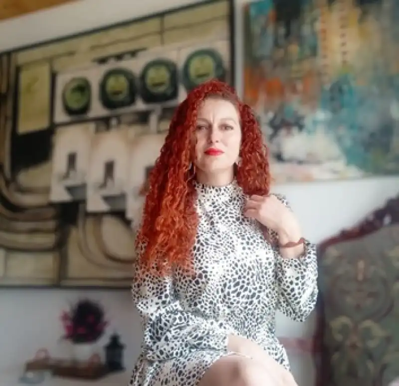 Ressam Emel Genç “Birlikte Güzeliz 5