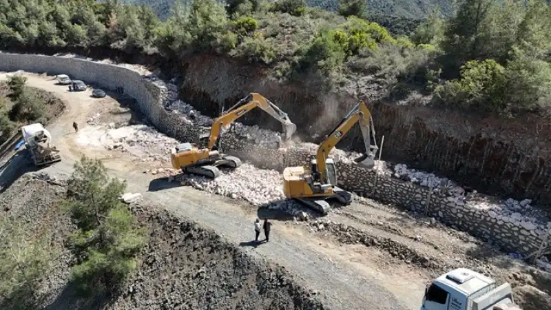 Serinyol-Madenli Yolunda 20 Kilometrelik Mesafe Tamamlandı