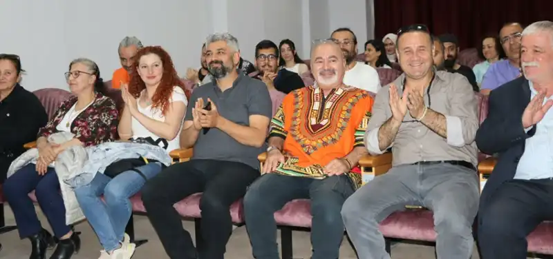 Prof. Dr. Sedat Cereci'nin Haaha Belgeseli Zılgıtlarla İzlendi