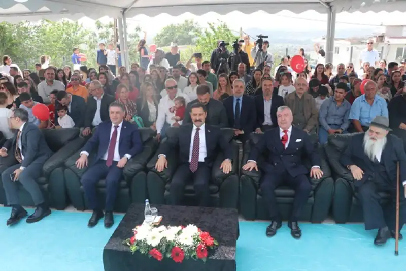 Depremlerden Etkilenen Hatay'da Yaptırılan 3 Okul Törenle Açıldı