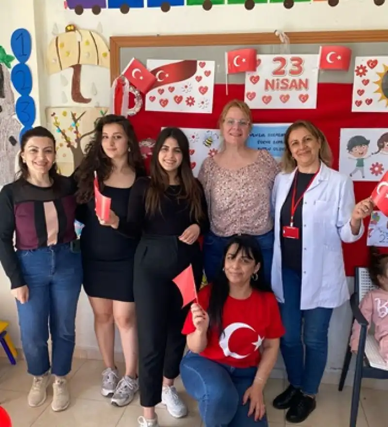 Uluçınar Rehabilitasyon Merkezi Ay Yıldızlı Coşku Dolu 