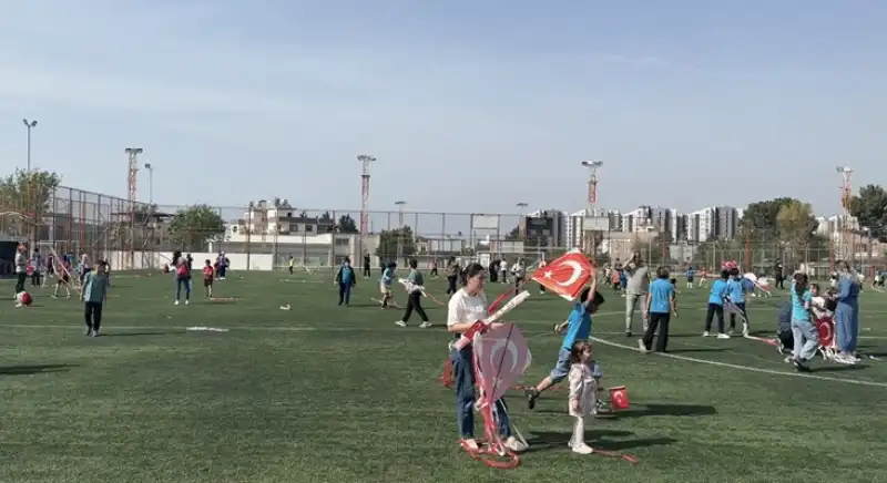 Hatay’da çocuklar Için Uçurtma şenliği Düzenlendi
