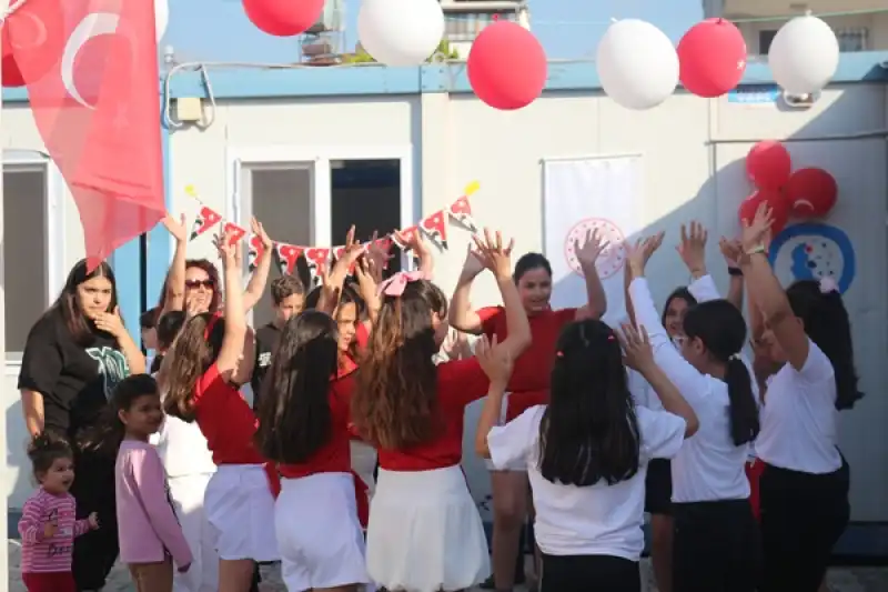 Hatay'da 23 Nisan Ulusal Egemenlik Ve Çocuk Bayramı Konteyner Kentte Kutlandı