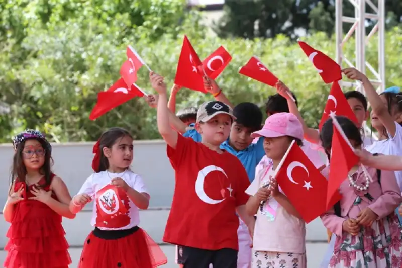 Çevre, Şehircilik Ve İklim Değişikliği Bakanlığı, Hatay'da 23 Nisan Şenliği Düzenledi