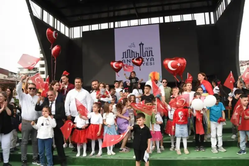 23 Nisan Ulusal Egemenlik Ve Çocuk Bayramı Coşkuyla Kutlandı
