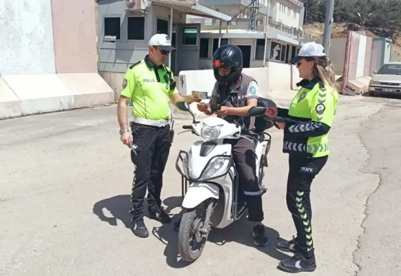 Belen'de Sürücülere Yönelik Bilgilendirme Etkinliği Yapıldı
