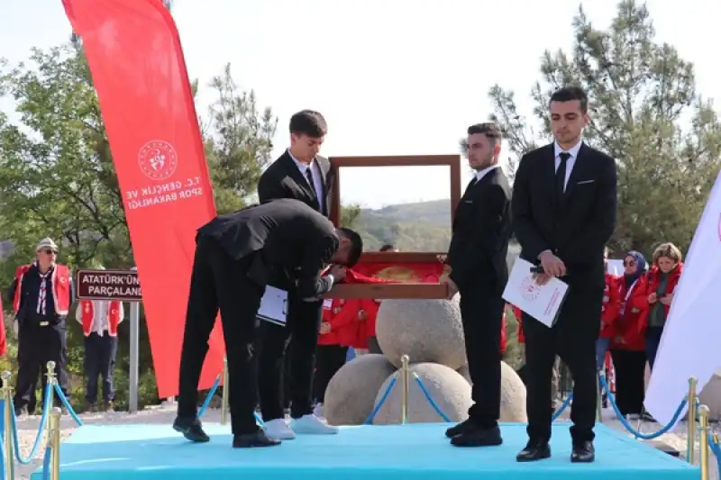 57. Piyade Alayı’nın Şanlı Sancağı MKÜ’ye Emanet Edildi