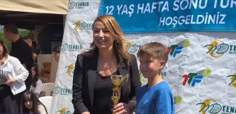 Zeynep Deniz Şahutoğlu Tenis Turnuvası Tamamlandı 