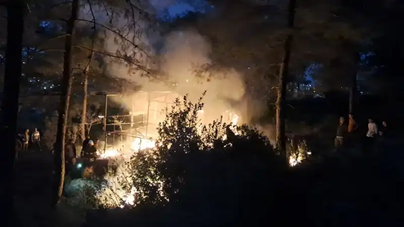 Hatay'da Ahşap Barakada çıkan Yangın Söndürüldü