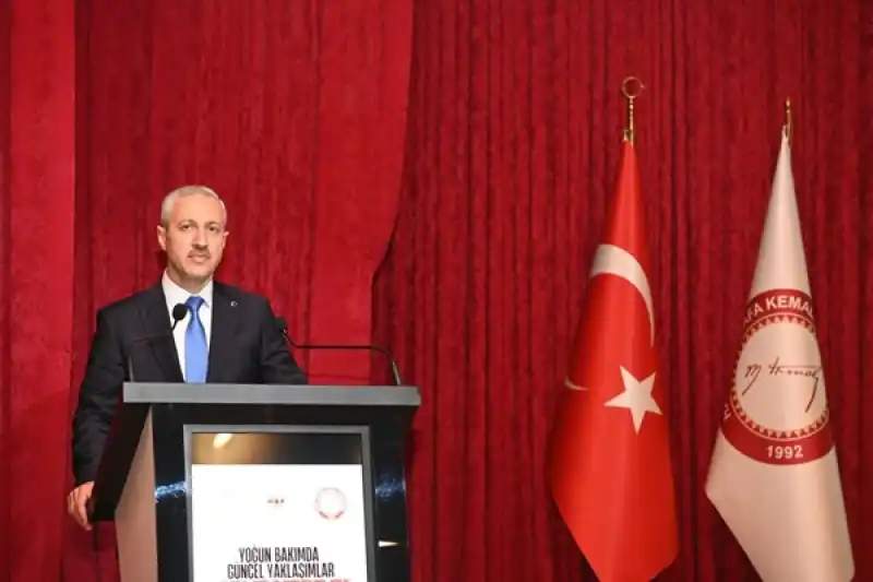 'Yoğun Bakımda Güncel Yaklaşımlar' Sempozyumu Düzenlendi 