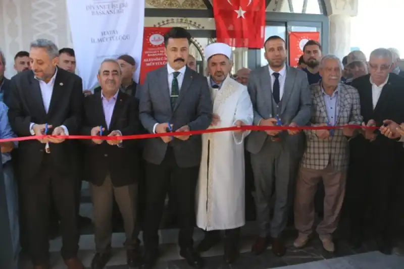 Hatay'da Depremde Yıkılan Iki Caminin Yerine Yenileri Inşa Edildi