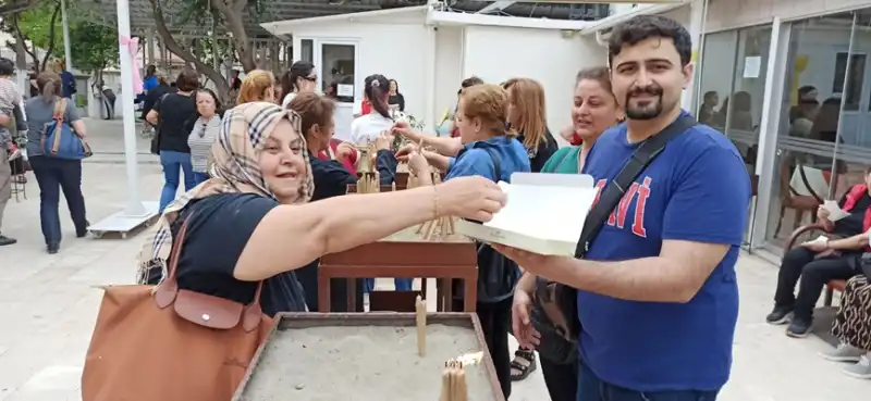 Hristiyan Ve Müslümanlar Birlikte Dilek Tuttu
