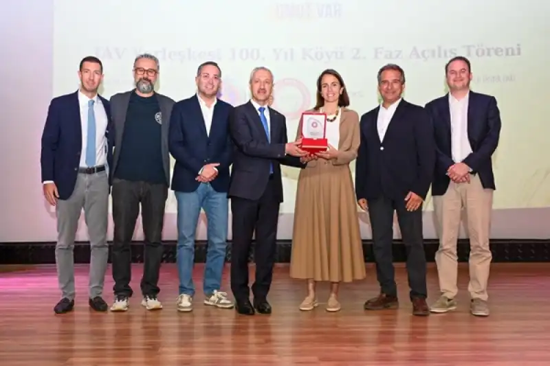 MKÜ’de Umutlar Yeşermeye Devam Ediyor: 100. Yıl Köyü 2. Etabın Açılışı Yapıldı