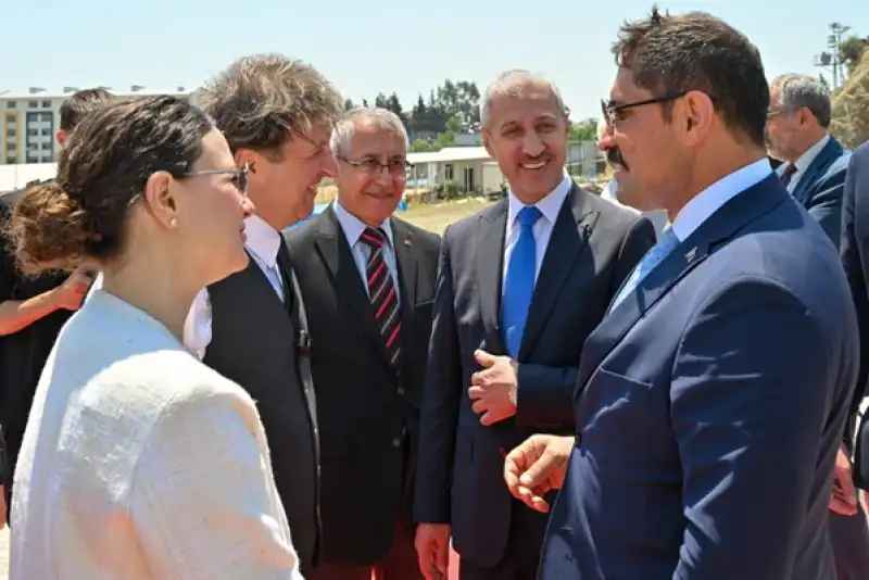 MKÜ’de Umutlar Yeşermeye Devam Ediyor: 100. Yıl Köyü 2. Etabın Açılışı Yapıldı